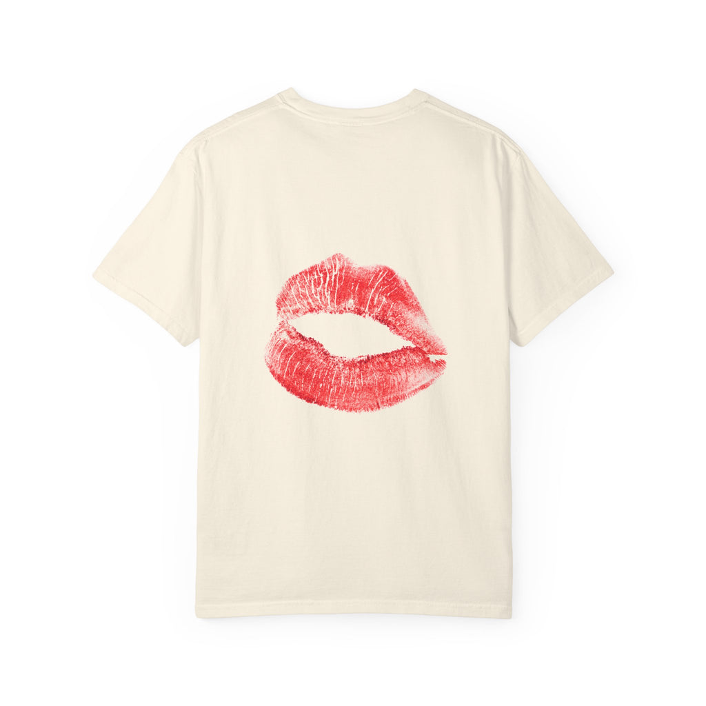 Kiss Face T-Shirt — Playful Lip Print Tee with Flirty Eyes