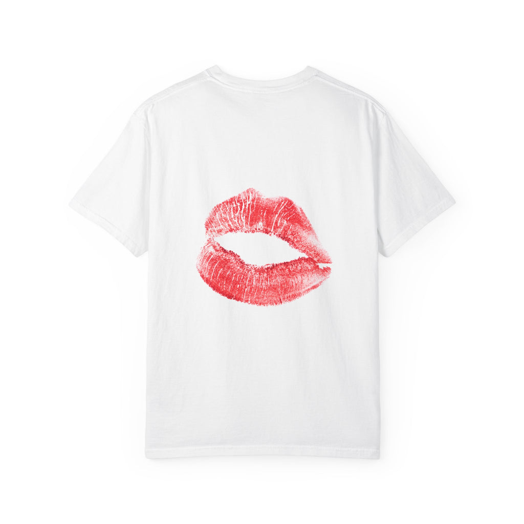 Kiss Face T-Shirt — Playful Lip Print Tee with Flirty Eyes