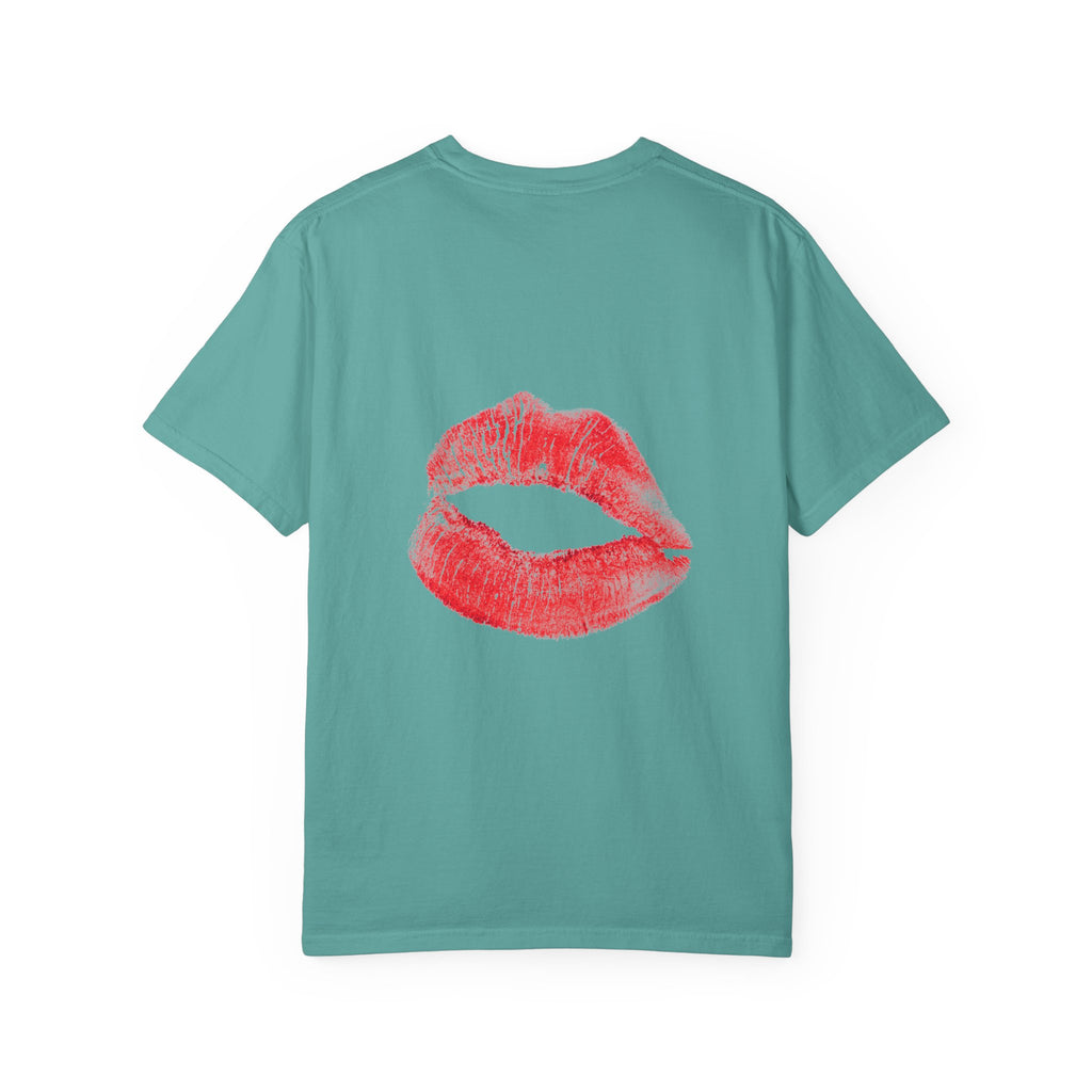Kiss Face T-Shirt — Playful Lip Print Tee with Flirty Eyes