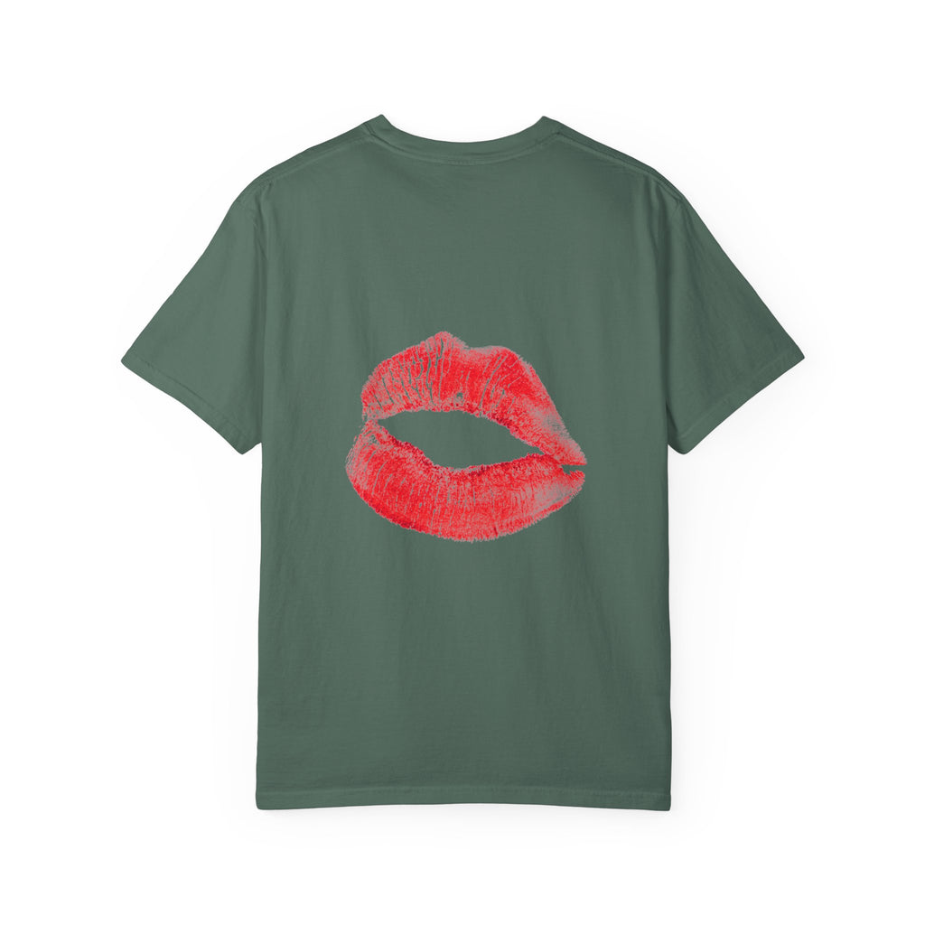 Kiss Face T-Shirt — Playful Lip Print Tee with Flirty Eyes